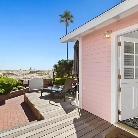1Br Oceanfront Cottage W- Large Patio, Built-In Bbq Views By Beachview Rentals
